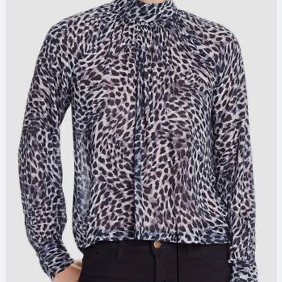 - Bella Dahl Women's Blue Leopard Shirred Mock-Neck Long-Sleeve Blouse T… - Picture 2 of 9